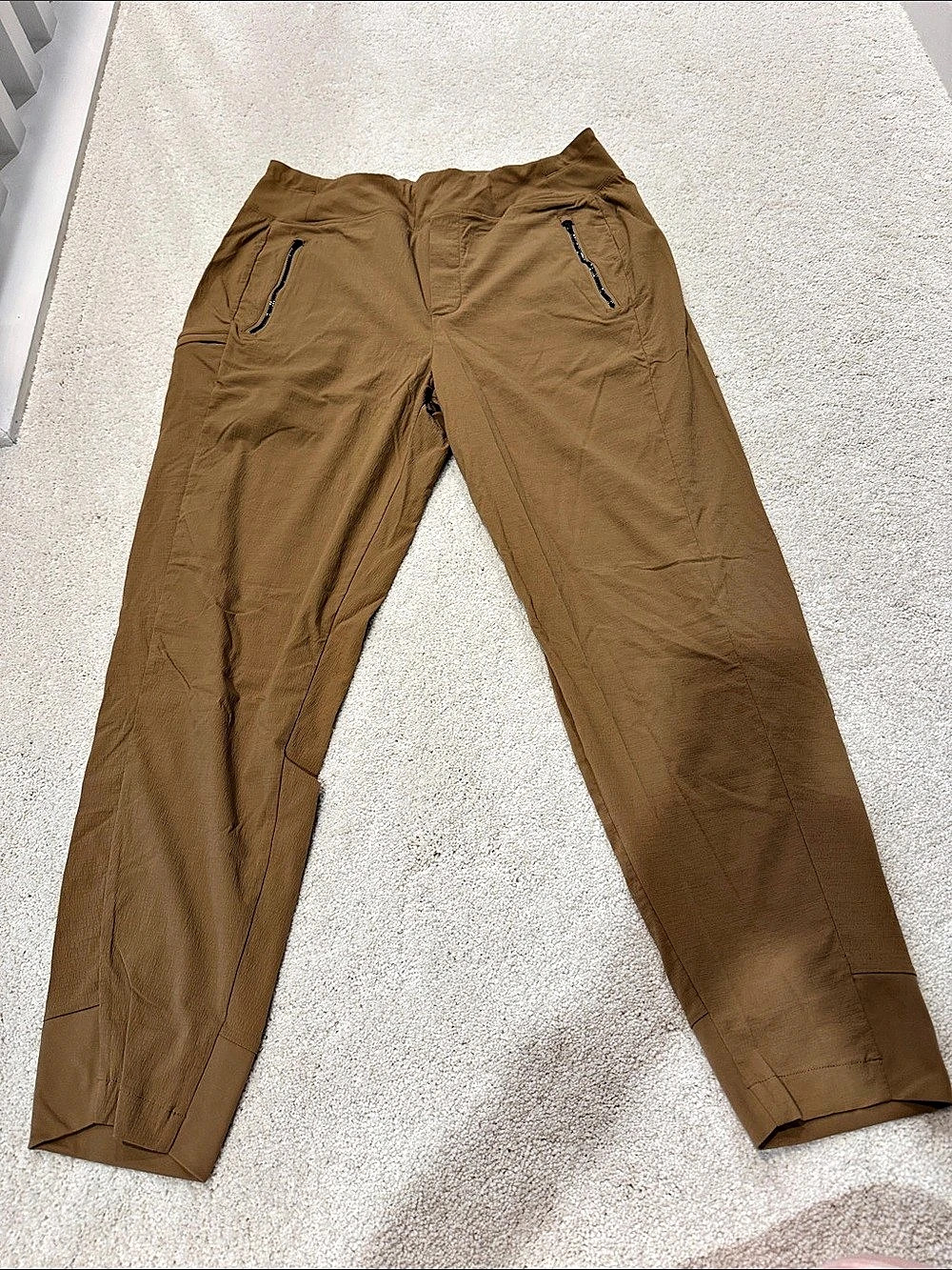 Athleta Trekkie Hike Pant Straight Leg Pants Size 12 in Brown